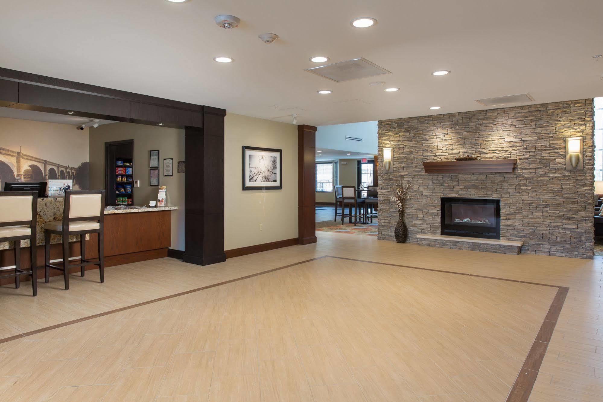 Staybridge Suites Corona South By Ihg Екстер'єр фото