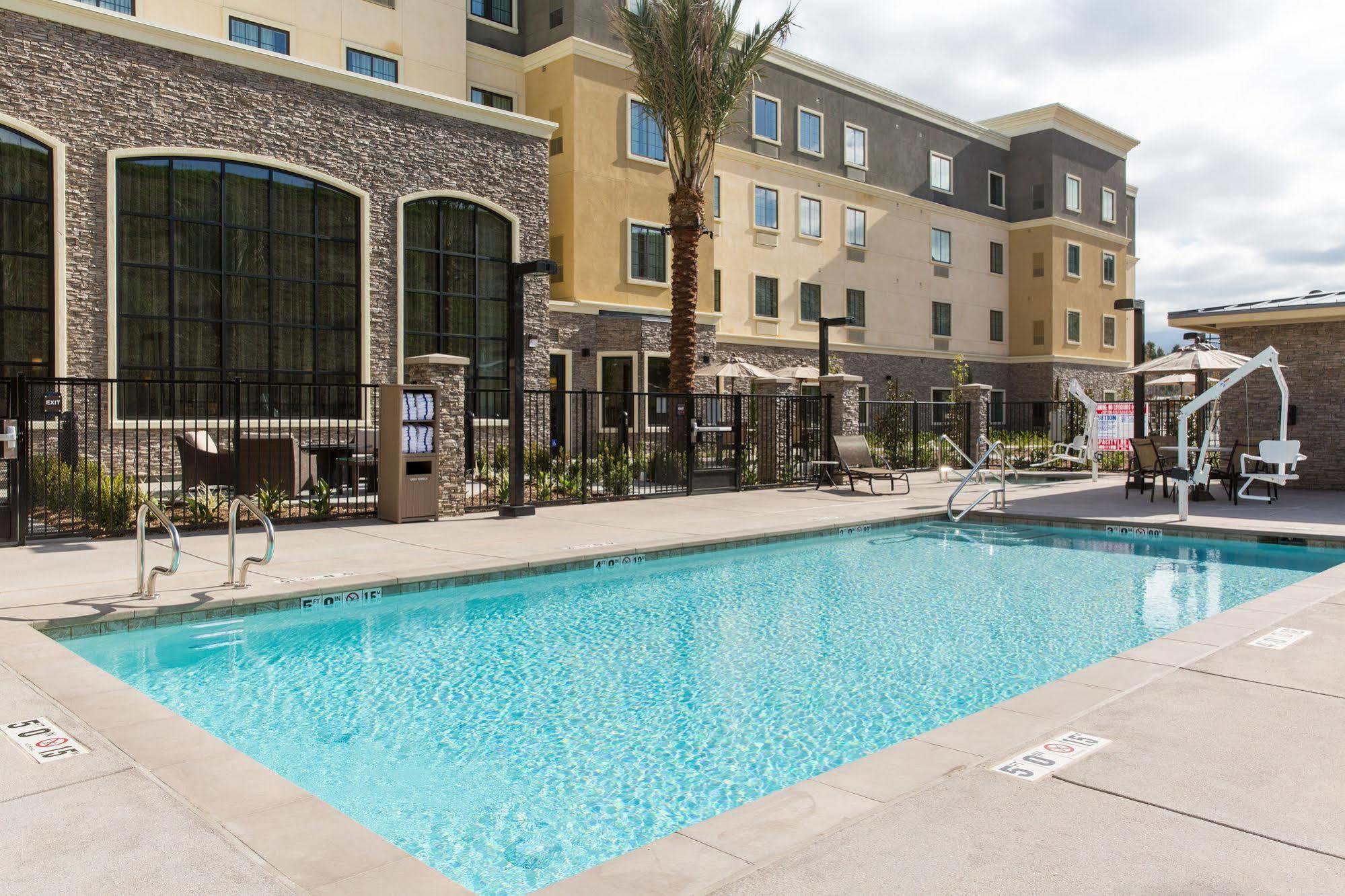 Staybridge Suites Corona South By Ihg Екстер'єр фото